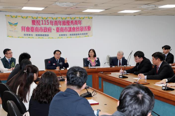 青年節前夕　臺南市長黃偉哲接見救國團優秀青年代表　交流經驗並期勉持續關心公共議題與參與城市治理