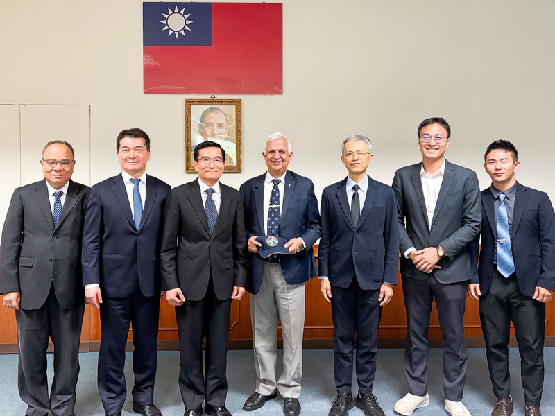 印度國家海事基金會訪海巡署 張忠龍署長接待並深化印太海事安全合作與交流機制